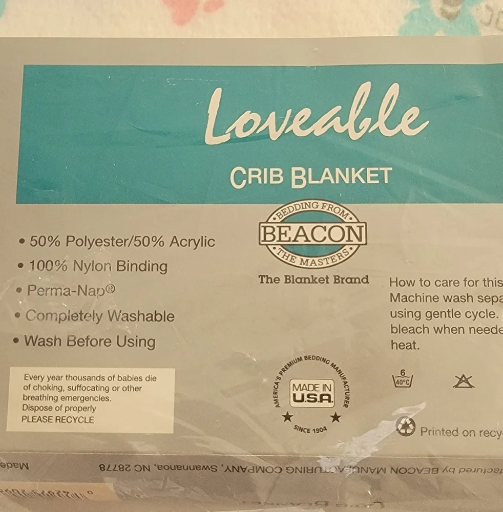 Vintage beacon Lovable crib blanket in cream animal theme NWT